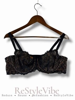 TORRID Women’s Size 40C Bra Balconette Style Unlined Lace Sexy Underwire Style